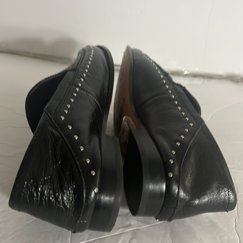 Vince Camuto size 7.5 Lustrous Leather - Picture 9 of 12